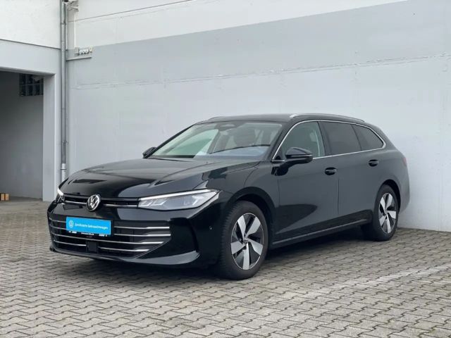 Volkswagen Passat 1.5 eTSI Business DSG