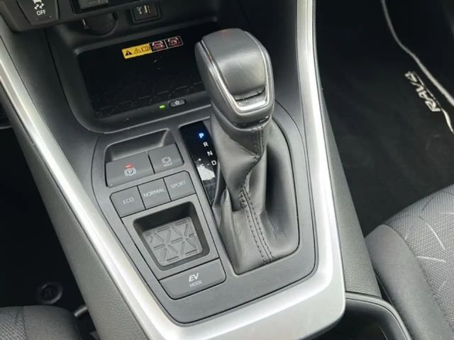 Toyota RAV4 4x2 Hybride Team D