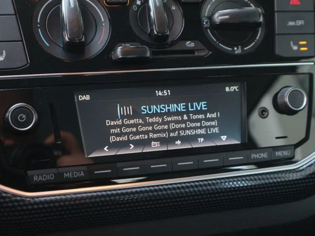 Volkswagen up! 1.0 SHZ Klima DAB+ WKR Inspe+TÜV neu