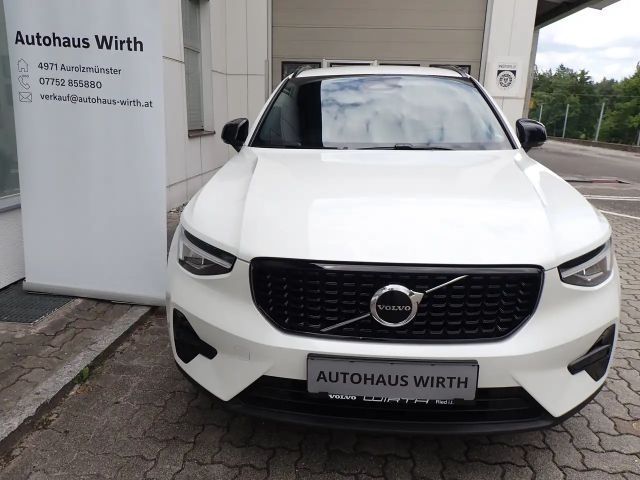 Volvo XC40 Dark Plus