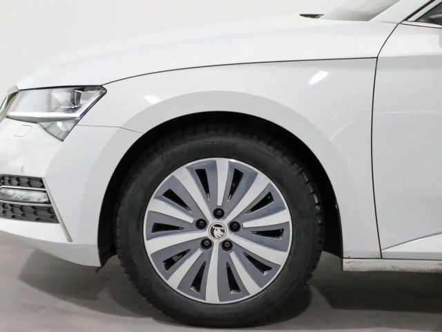 Skoda Superb Combi iV