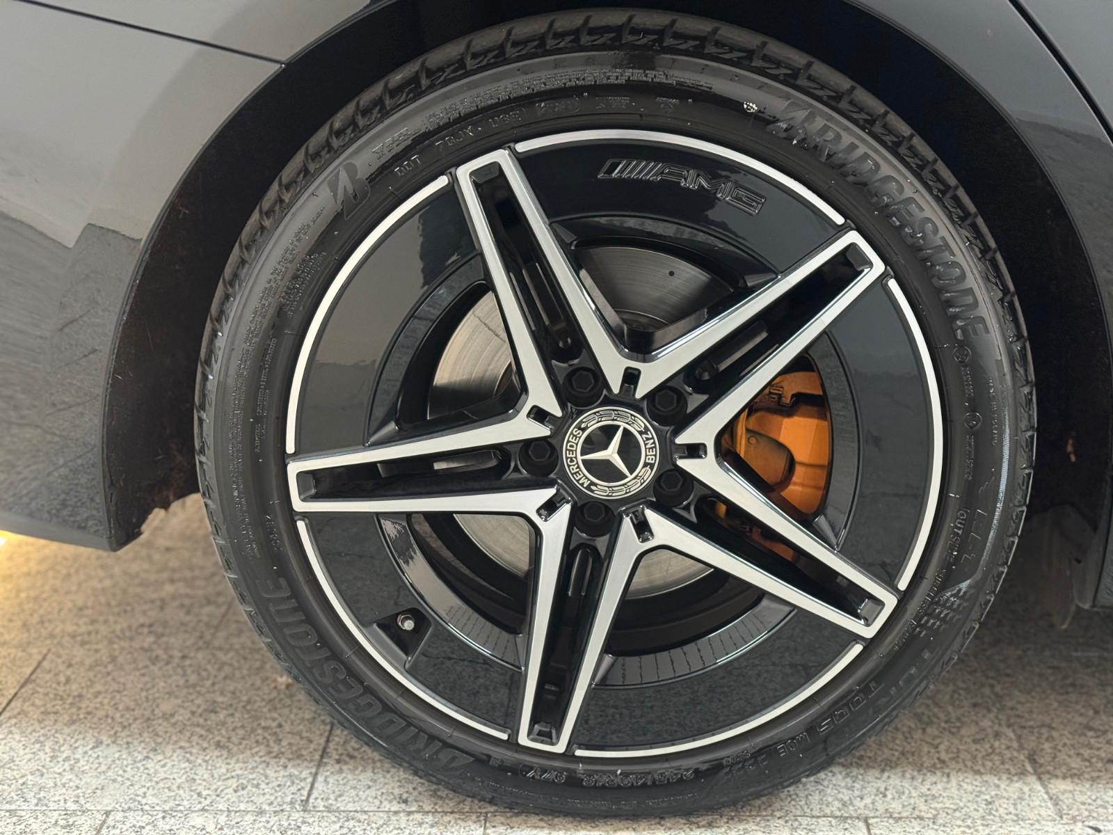 Mercedes-Benz C 200 4MATIC AMG Line Estate