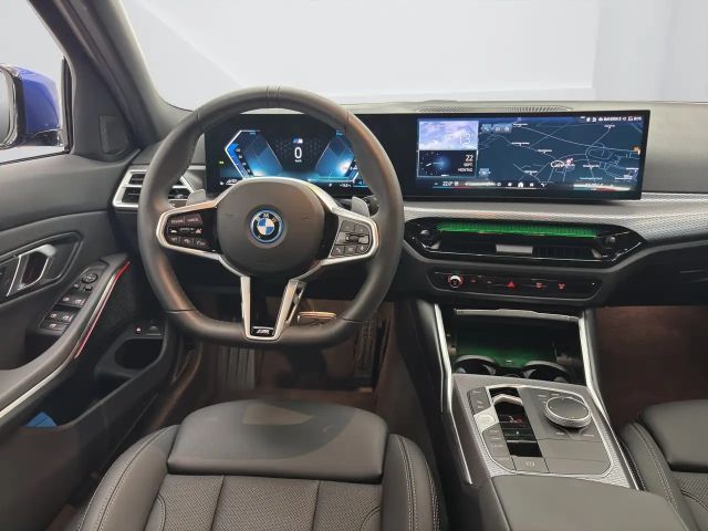 BMW 330 330e Touring xDrive