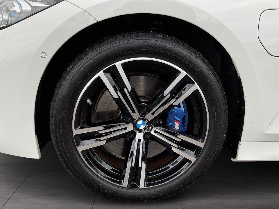 BMW 330 330e Touring