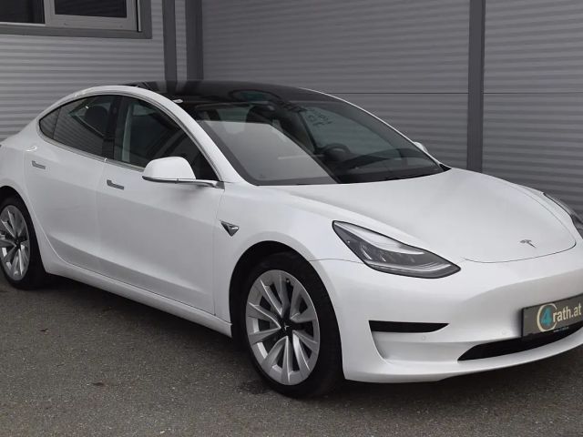 Tesla Model 3 RWD Standard Range