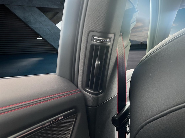 Audi A6 Avant Quattro S-Tronic