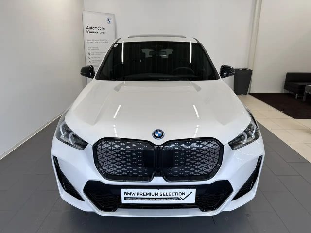BMW iX1 xDrive30