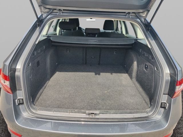 Skoda Superb 1.4 TSI Ambition Combi iV