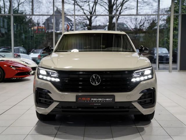 Volkswagen Touareg R-Line Style