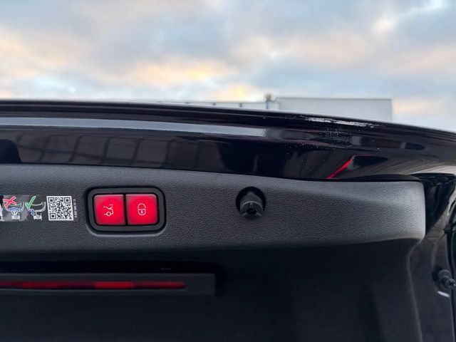 Mercedes-Benz E 450 4MATIC Sedan