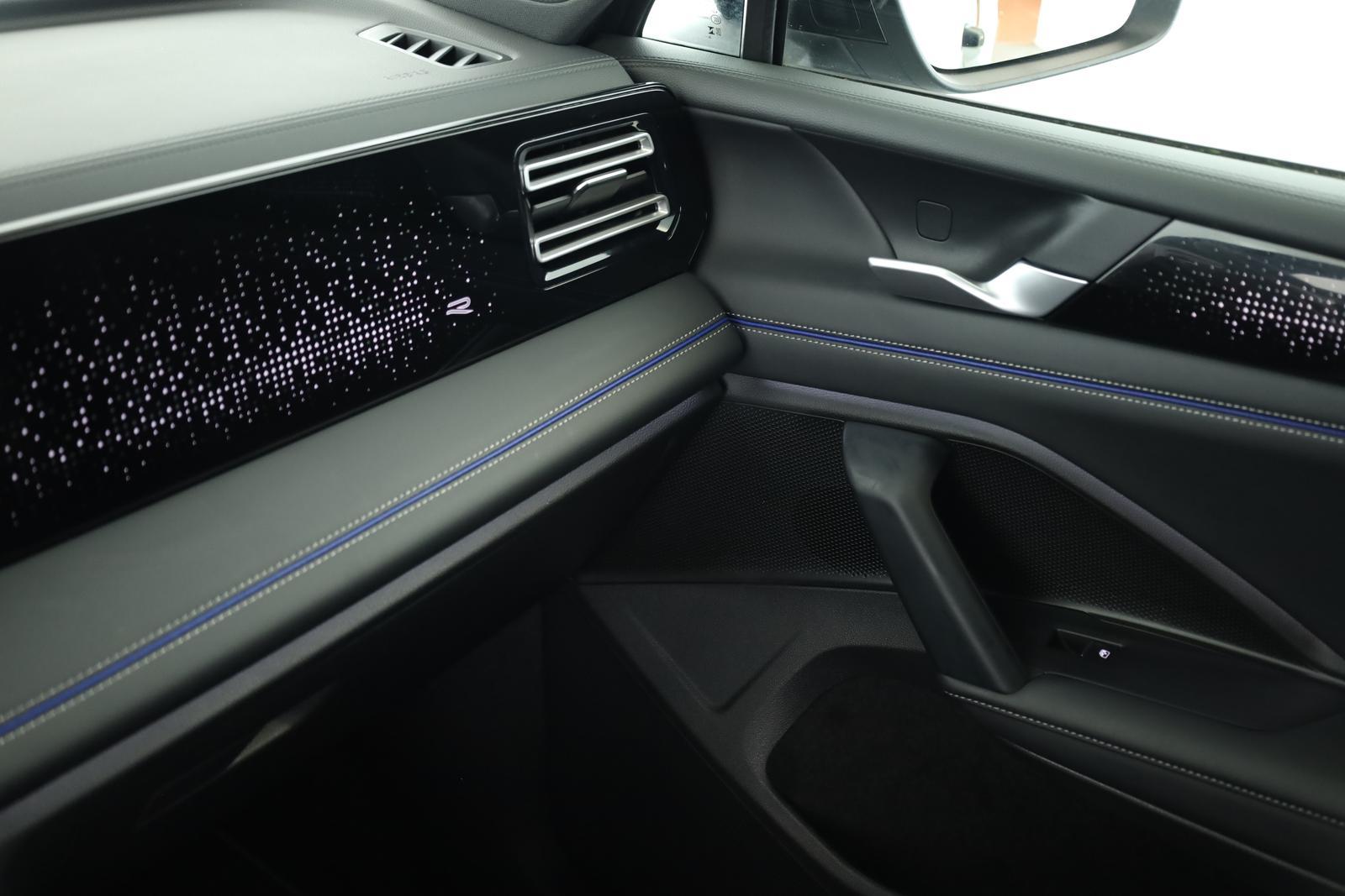 Volkswagen Tiguan 2.0 TSI DSG IQ.Drive R-Line