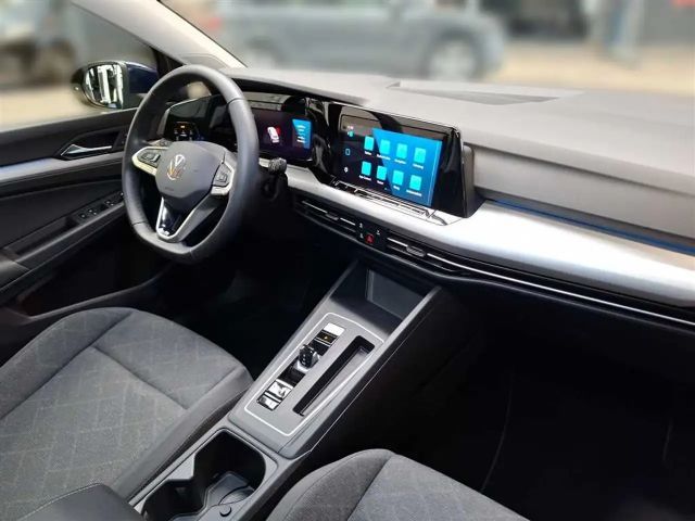 Volkswagen Golf 1.5 eTSI DSG Life