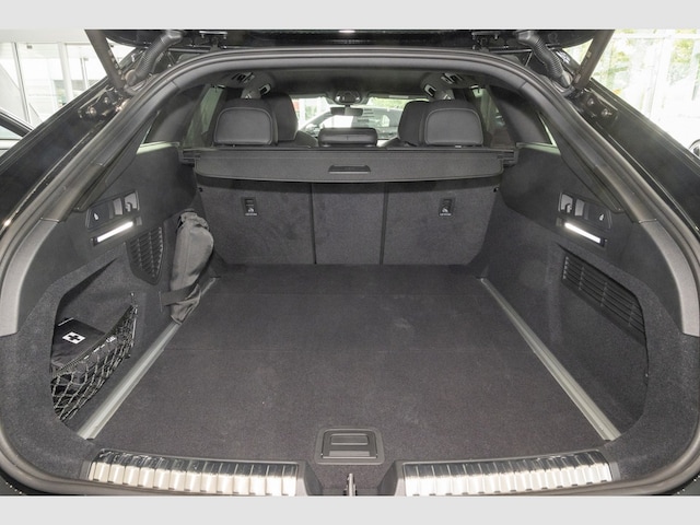 Audi A6 Avant Quattro S-Tronic