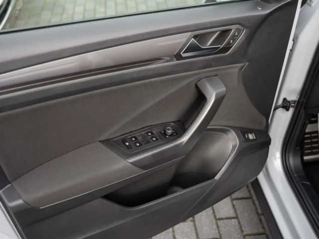 Volkswagen T-Roc 1.5 TSI Sport