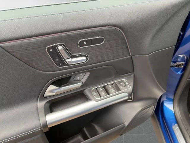 Mercedes-Benz EQA 300 Advanced