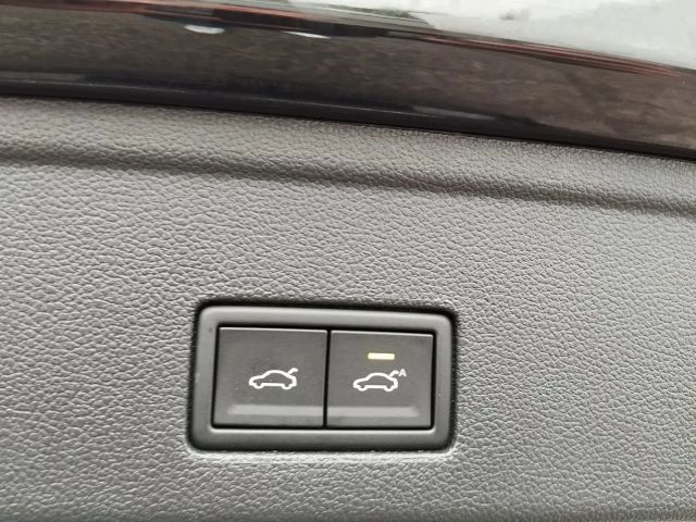 Volkswagen Touareg 4Motion R-Line