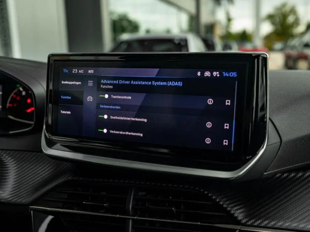 Peugeot 2008 100pk MT6 | Camera | Navi | Parkeers. a |  Carp...