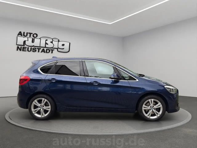 BMW 218 218d Sport Line xDrive