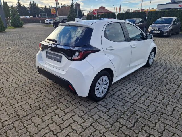 Toyota Yaris 1.0 VVT-i Comfort Hatchback