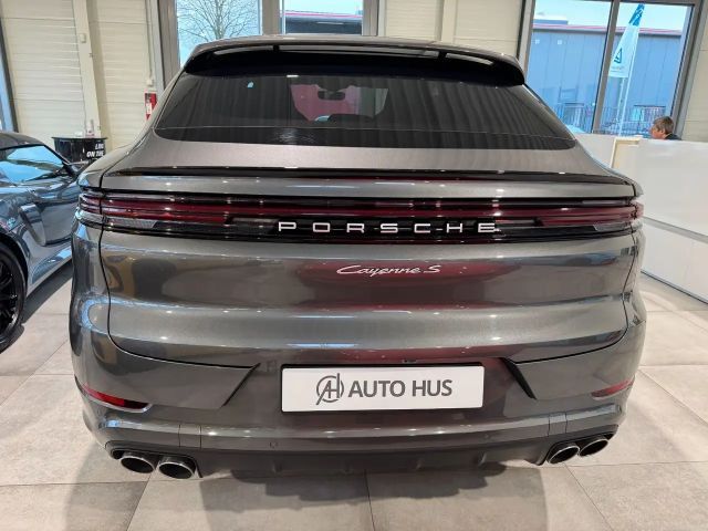 Porsche Cayenne Coupé E-Hybrid S