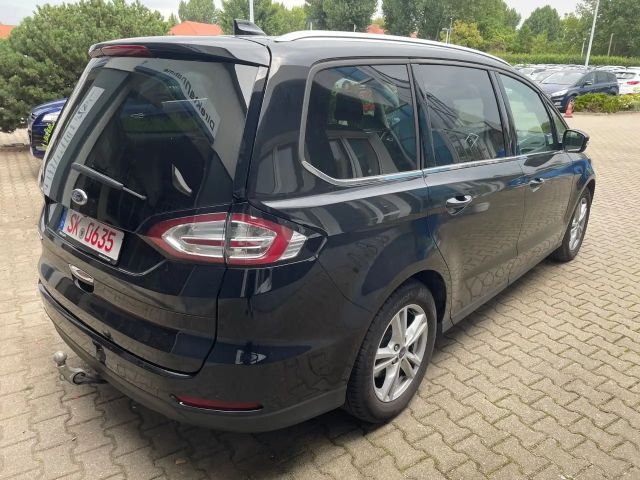 Ford Galaxy Titanium