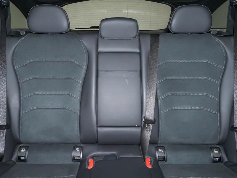 Mercedes-Benz E 300 AMG Line