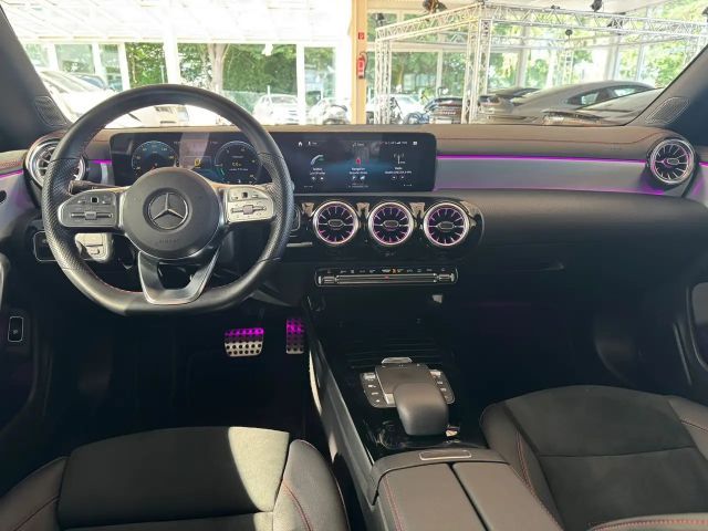 Mercedes-Benz CLA 200 AMG Line CLA 200 d