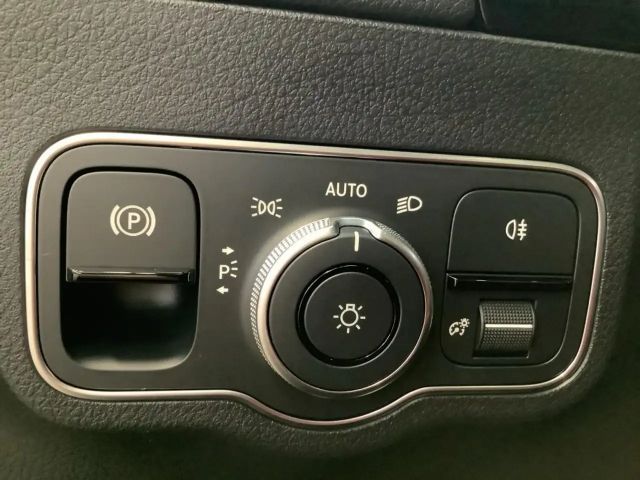 Mercedes-Benz GLA 220 4MATIC GLA 220 d