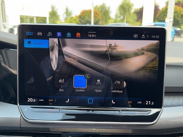 Volkswagen Golf 1.5 eTSI DSG Golf VIII