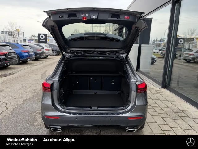 Mercedes-Benz GLA 200 Progressive