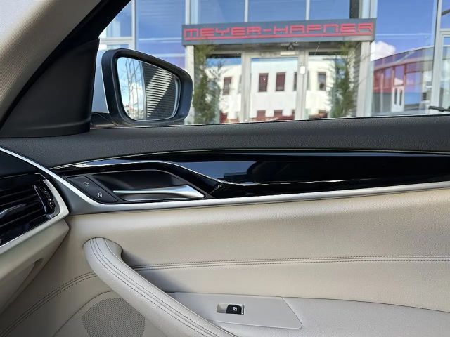 BMW 530 530e Touring