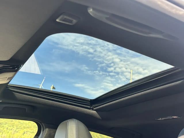 BMW 330 330i M-Sport Sedan