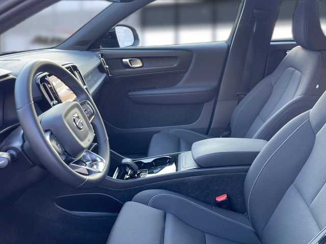 Volvo XC40 XC40 Navi LED Klima Standhzg Einparkhilfe el. Fenster