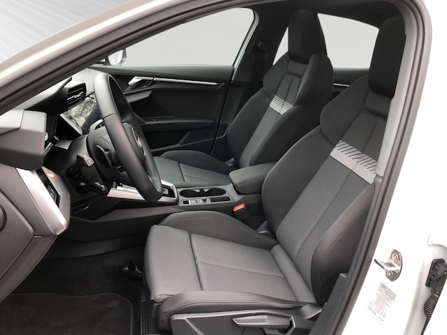 Audi A3 30 TFSI S-Tronic Sedan