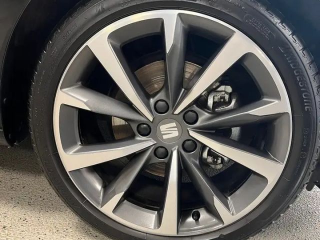 Seat Leon 1.5 eTSI DSG FR-lijn Sportstourer