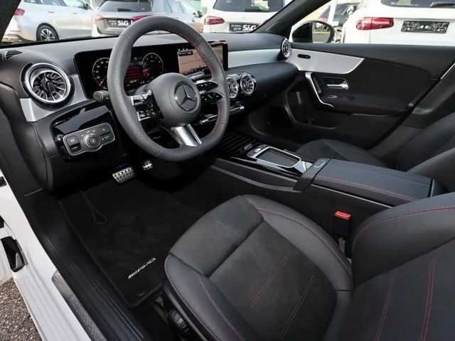 Mercedes-Benz A 200 AMG Line