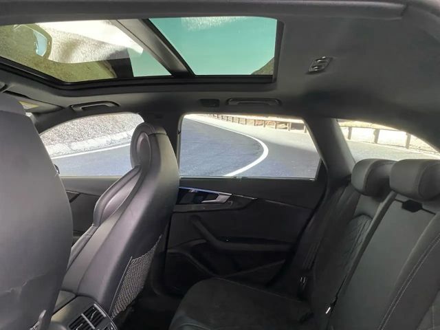 Audi S4 Avant Quattro