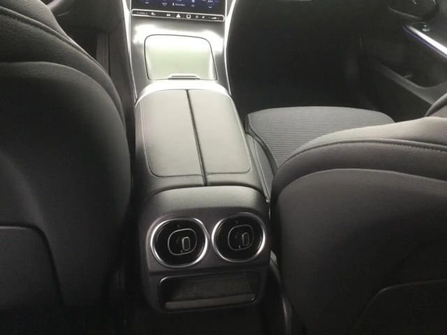 Mercedes-Benz C 200 AVANTGARDE Estate