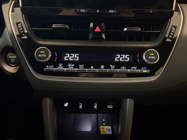 Toyota Corolla Cross Hybride Team D