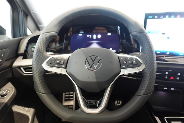 Volkswagen Golf DSG R-Line Variant