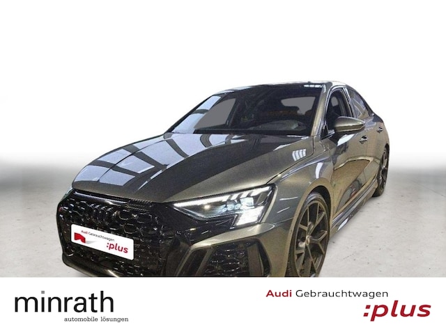 Audi RS3 Quattro S-Tronic Sedan