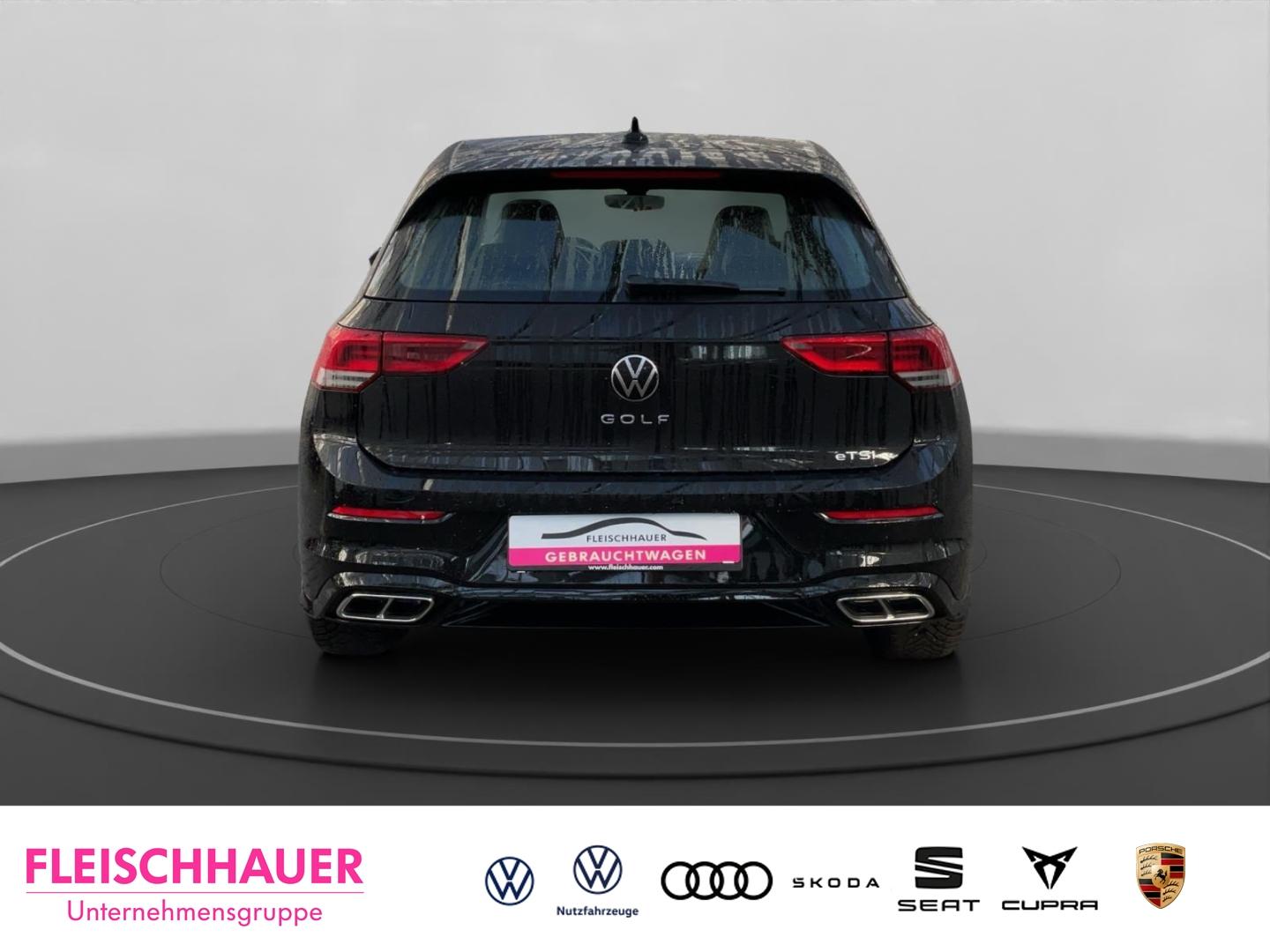 Volkswagen Golf 1.5 eTSI DSG Golf VIII R-Line