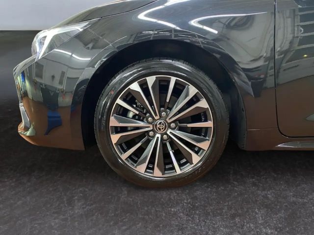 Toyota Corolla Hybride Team D