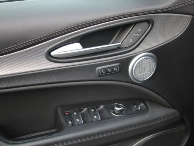 Alfa Romeo Stelvio JTDm Q4 Veloce