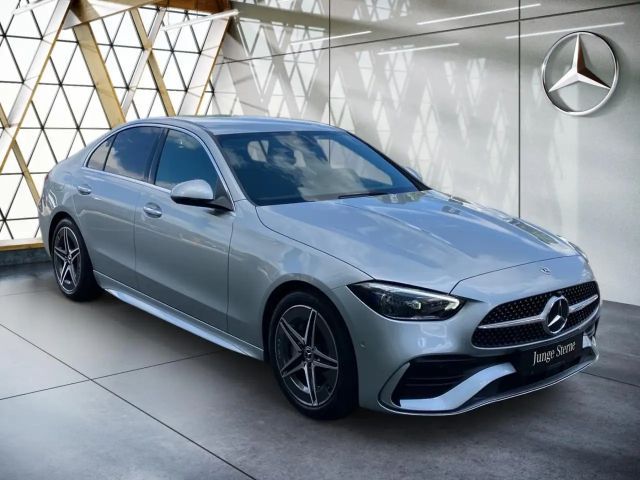 Mercedes-Benz C 200 AMG Line Sedan