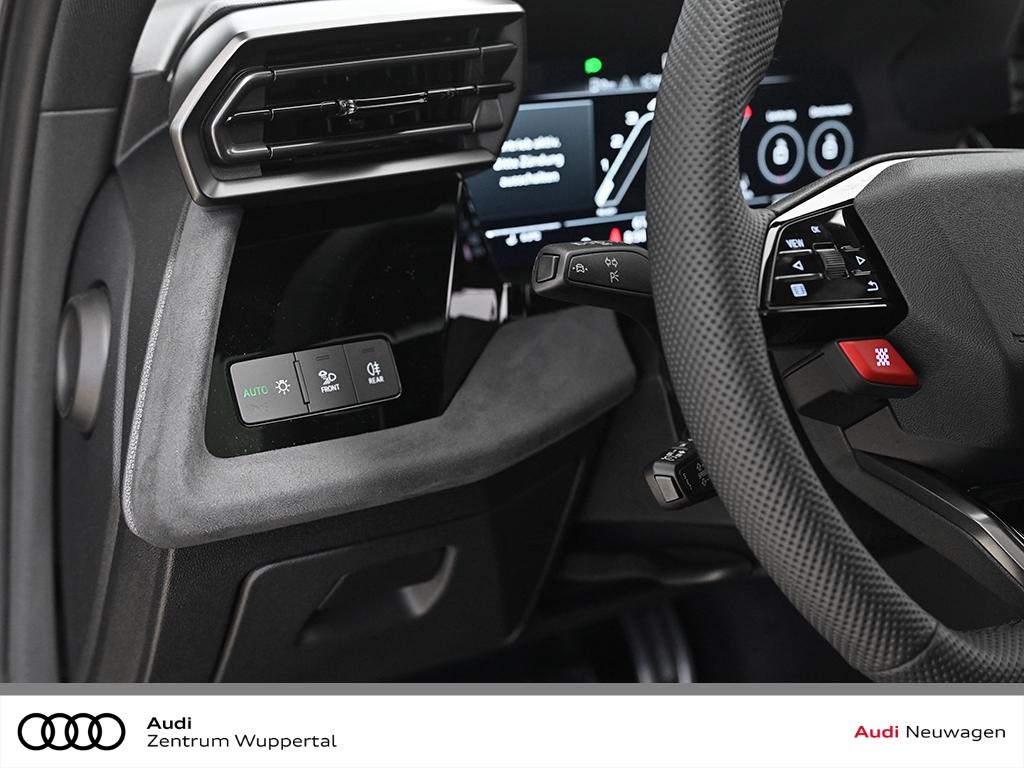 Audi RS3 S-Tronic Sedan