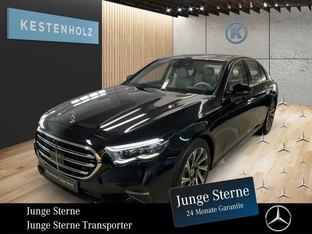 Mercedes-Benz E 200 4MATIC EXCLUSIVE Sedan