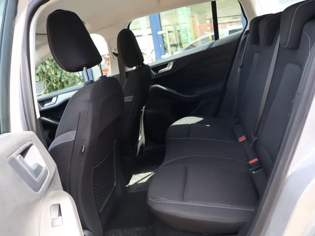 Ford Focus Cool & Connect