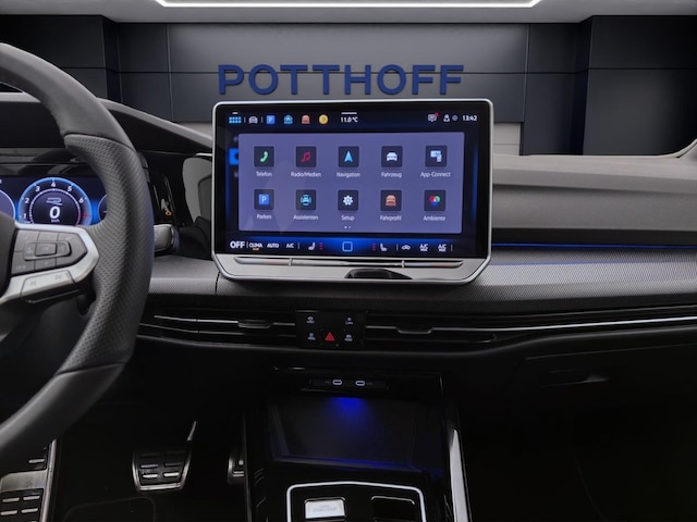 Volkswagen Golf 1.5 eTSI DSG R-Line