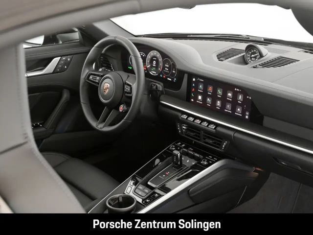 Porsche 992 Cabrio Carrera GTS